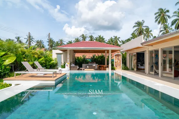 Modern 4 Bedroom Modern Tropical Luxury in Na Muang