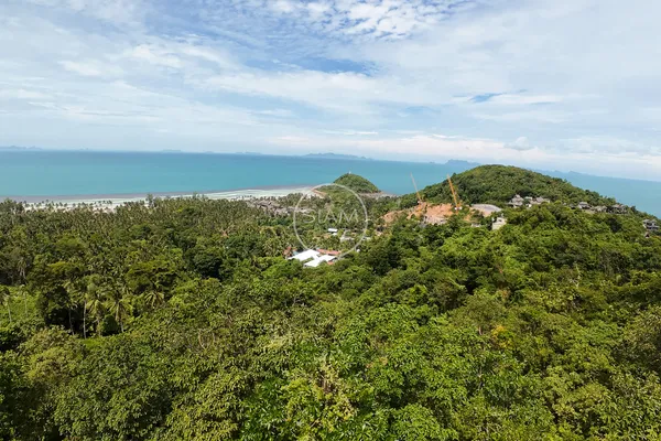 Land Sea Views In Front Four Season Hotel